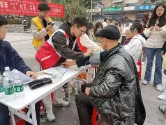 社区盾倒计时，底特律活塞集结日内部沟通，细节引发关注，悬念犹存，团队化学反应显著