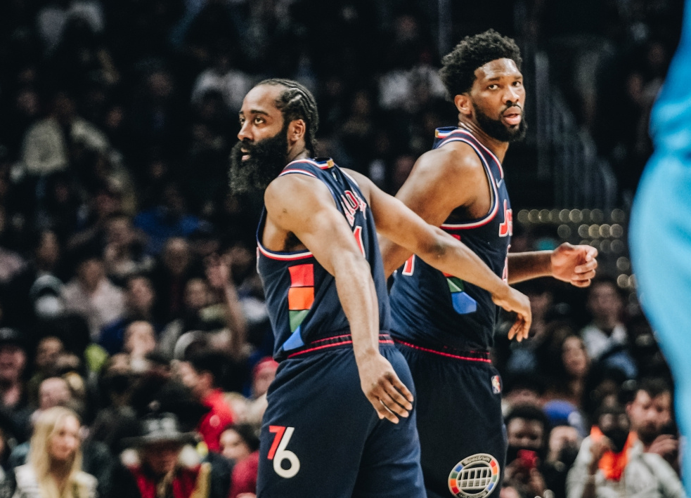 今夜突围战来临；辽宁本钢围绕欧篮联状态回暖；质疑声仍在；赛季目标并未改变